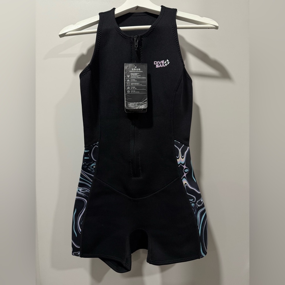 DIVE & SAIL 2mm Ladies Warm One-Piece Sleeveless Wetsuit Anti-Cold Swimming NWT
